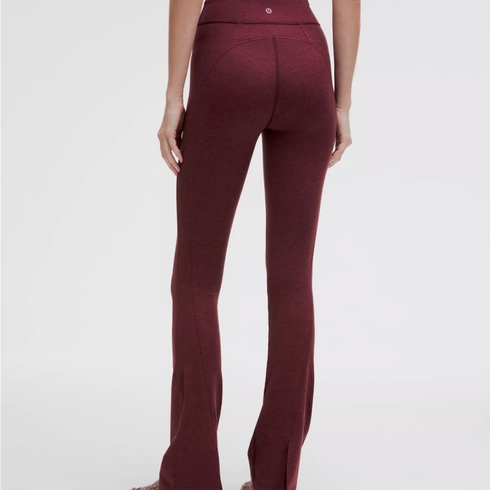 Lululemon tote &  softy suedey HR split hem mini flare pant 30” length size 10